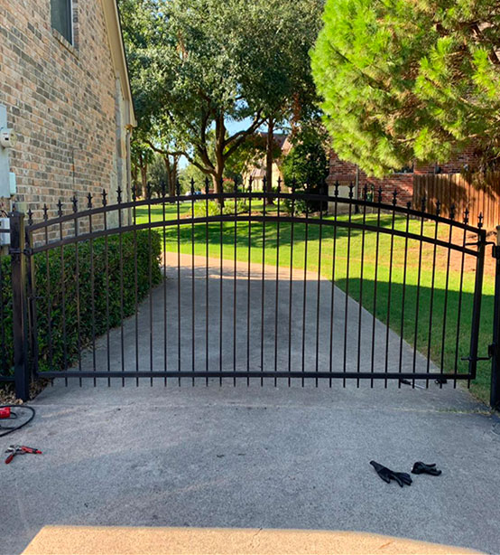 Iron Gate repair and installation